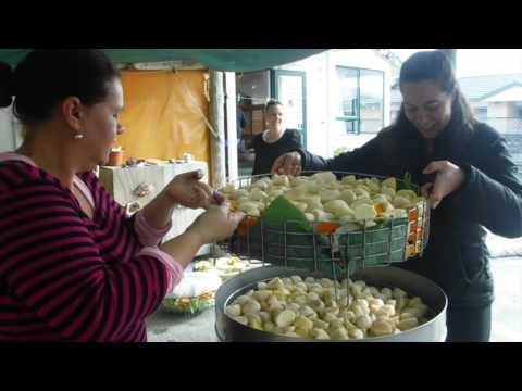 GIANT 2 x 8 Basket Jumbo Supreme + MKC Kai Pot Package (up to 1 week)